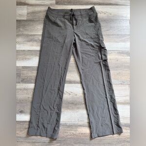 ALO Yoga Charcoal Cargo Pants